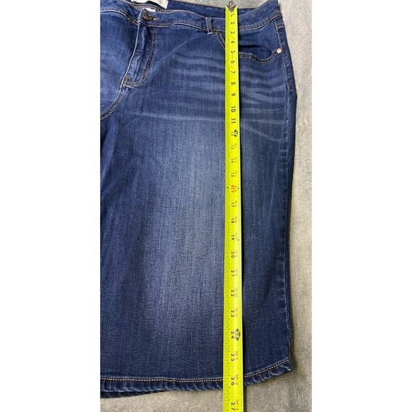 C Established 1946 Womens Hi-rise Jean Shorts Size 22W - Picture 9 of 10